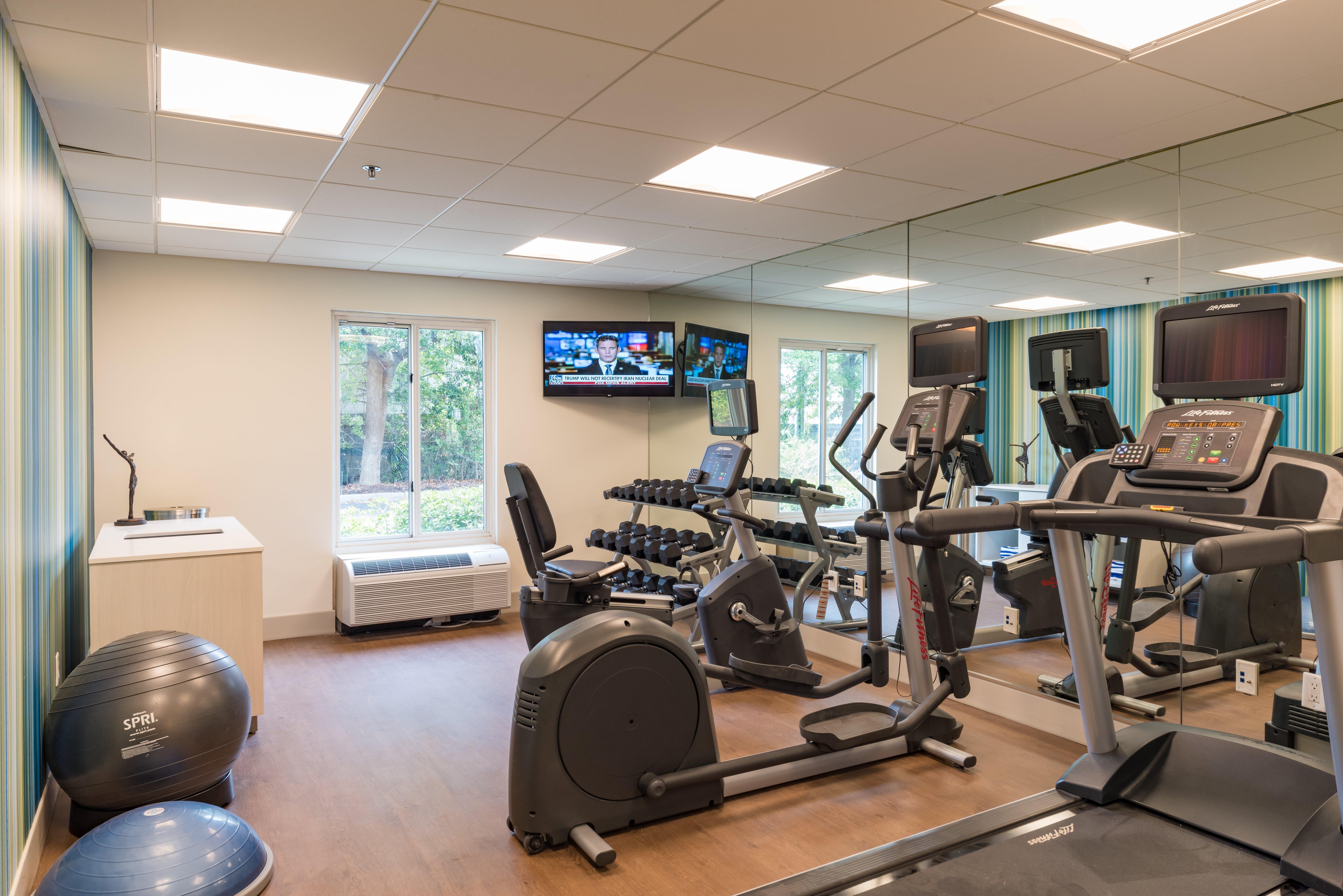 Holiday Inn Express Charleston Us Highway 17 & I-526 By Ihg Eksteriør billede