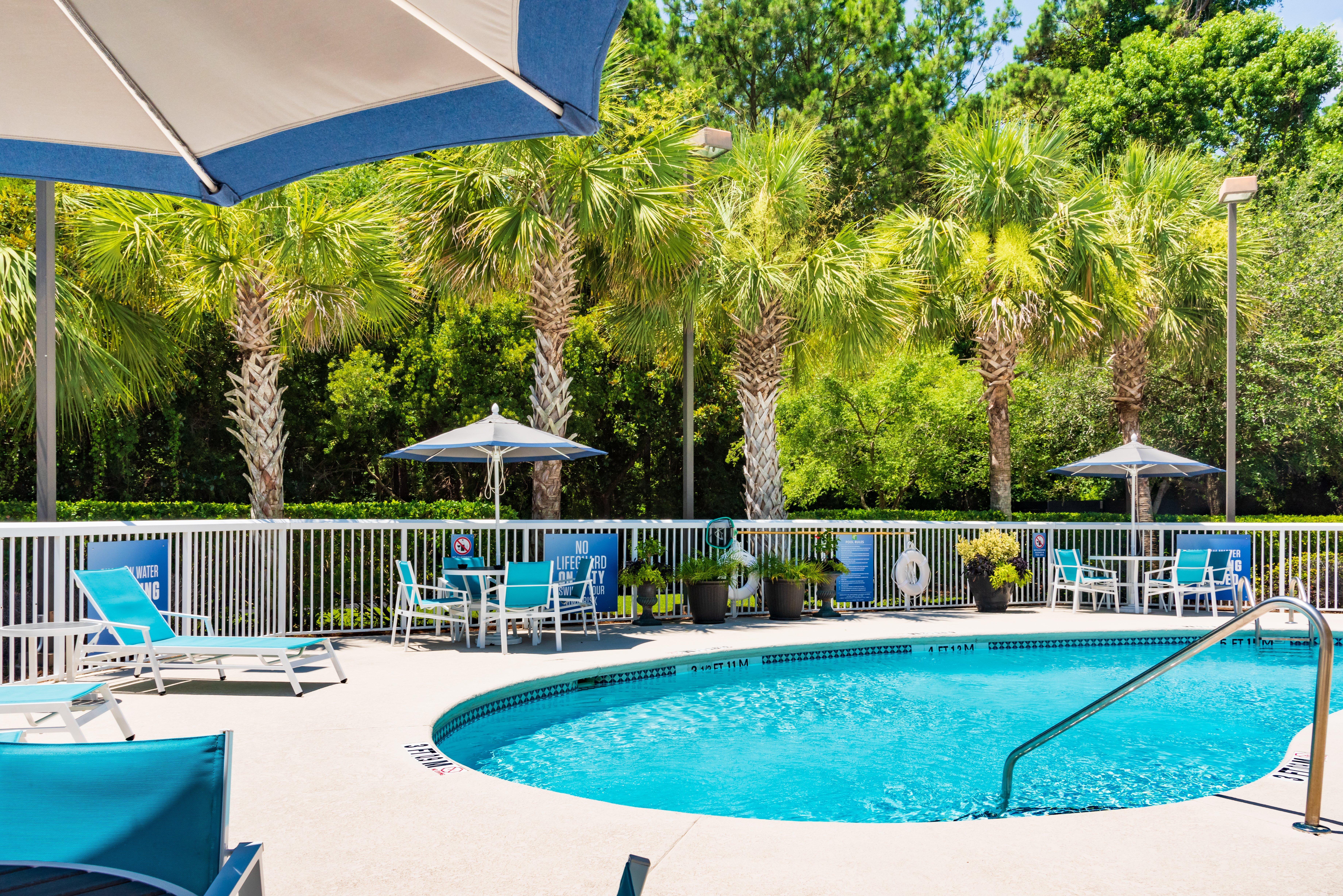 Holiday Inn Express Charleston Us Highway 17 & I-526 By Ihg Eksteriør billede