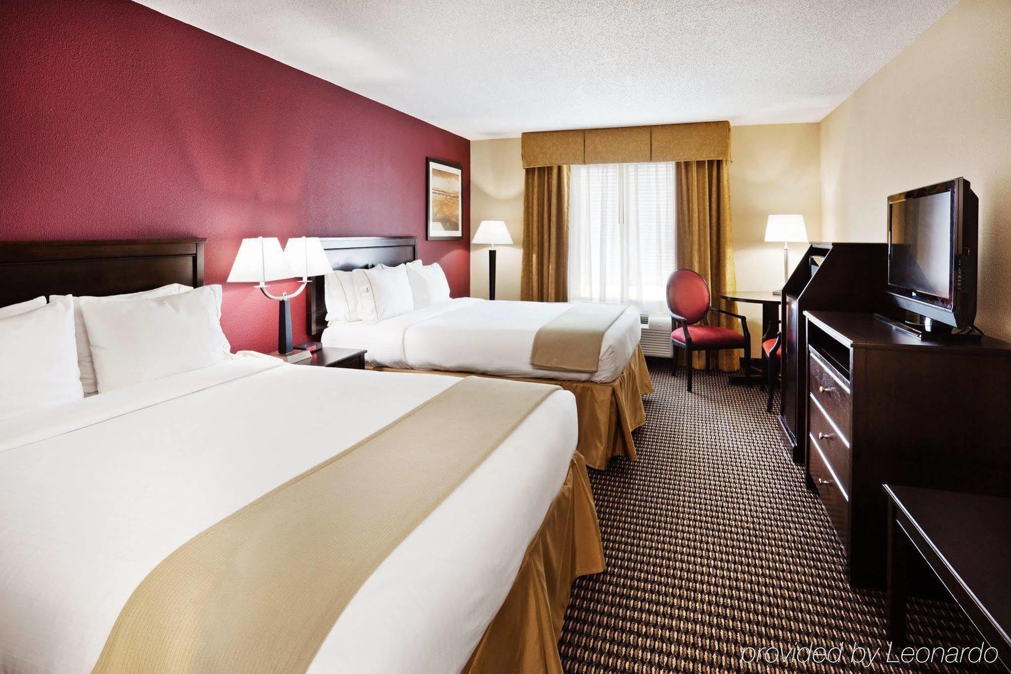 Holiday Inn Express Charleston Us Highway 17 & I-526 By Ihg Eksteriør billede