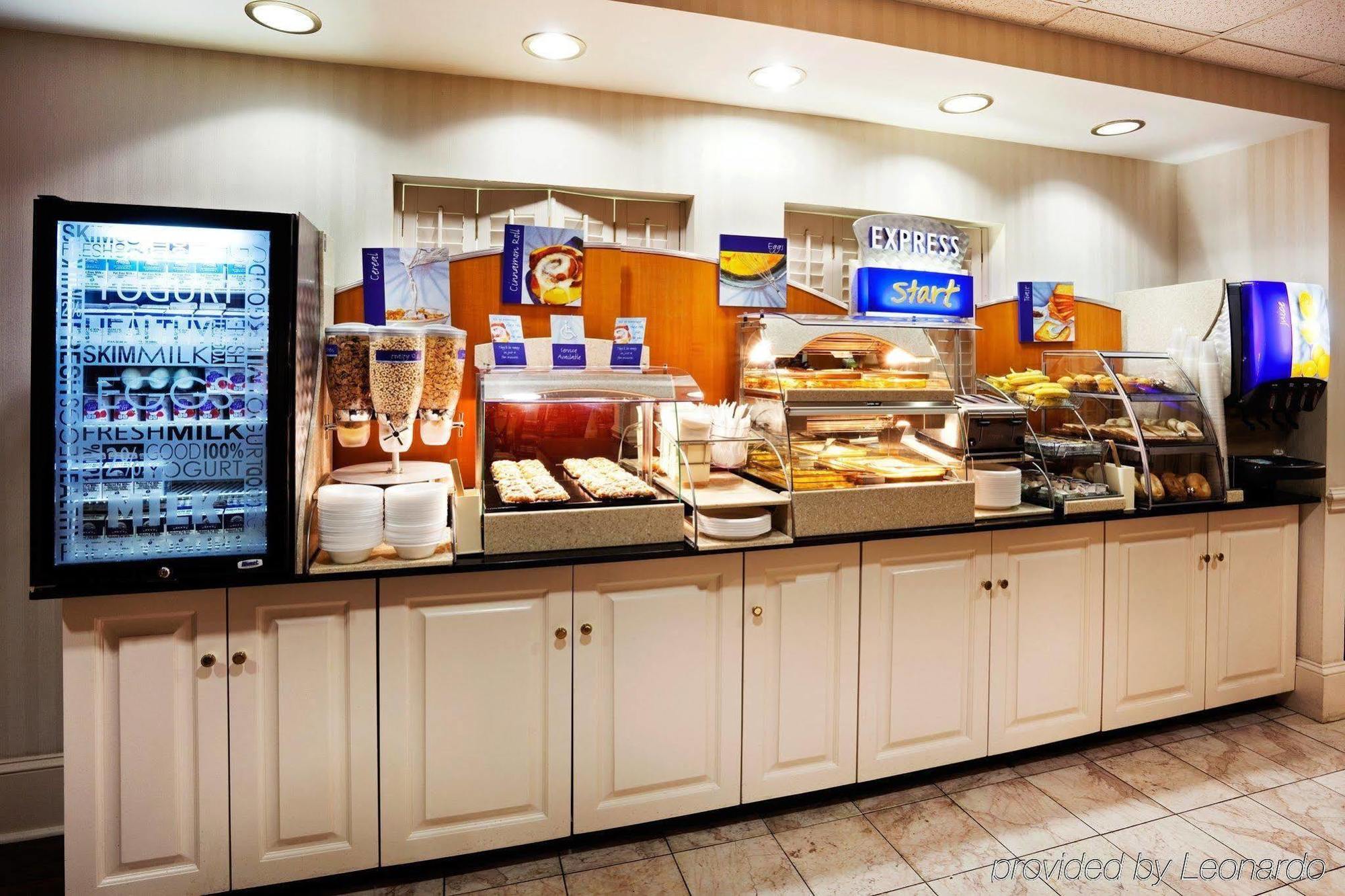 Holiday Inn Express Charleston Us Highway 17 & I-526 By Ihg Restaurant billede