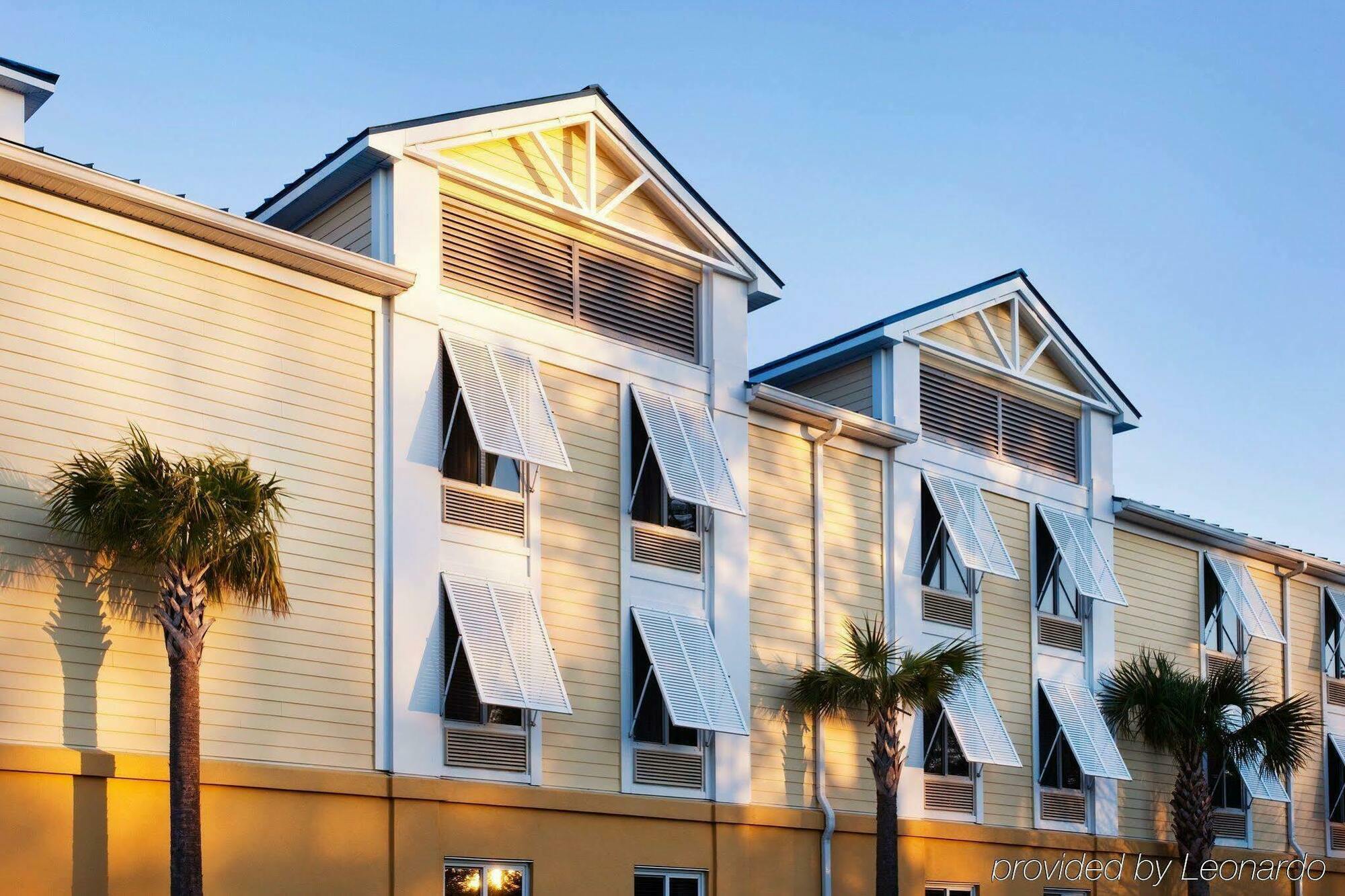 Holiday Inn Express Charleston Us Highway 17 & I-526 By Ihg Eksteriør billede