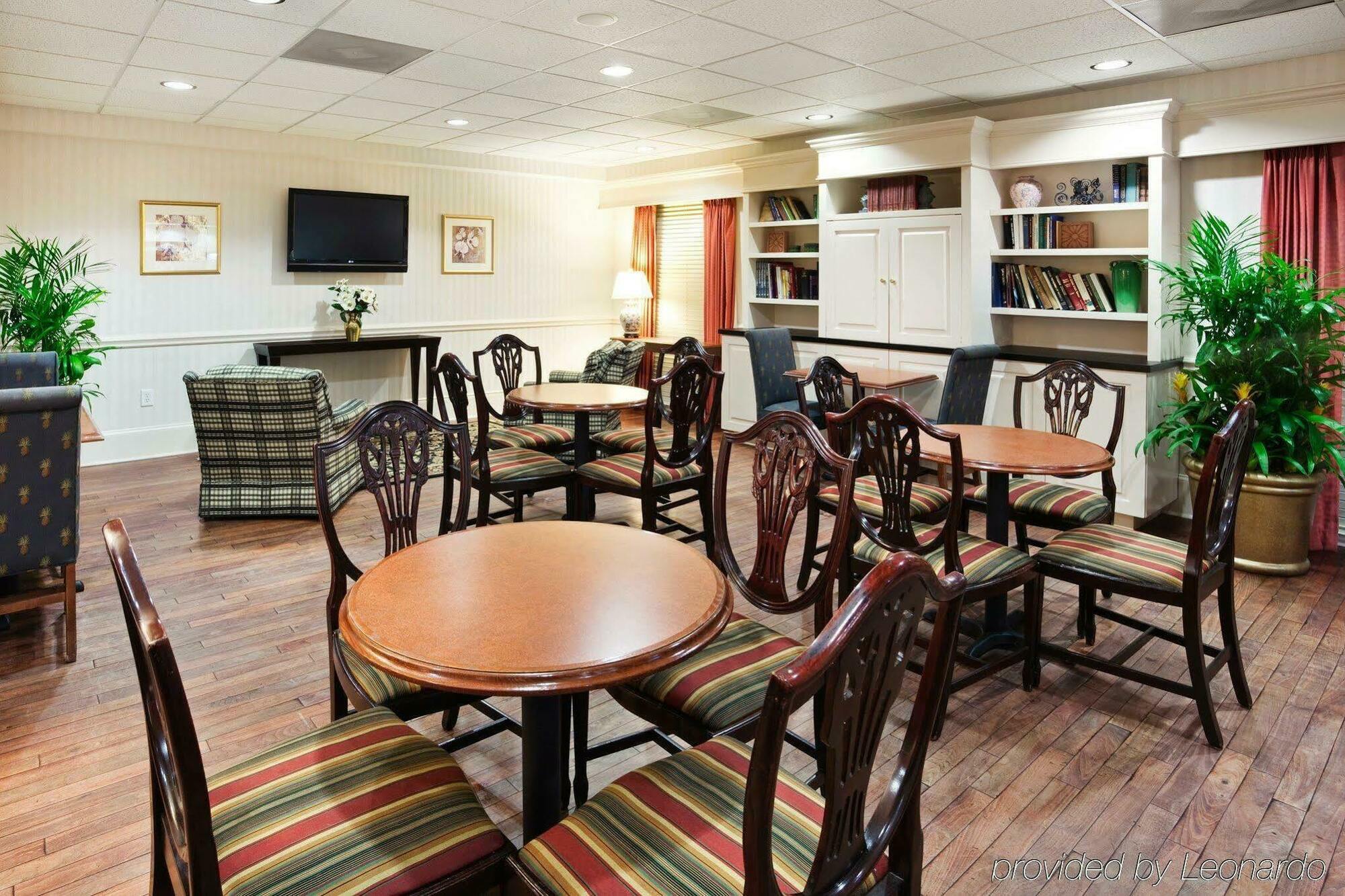 Holiday Inn Express Charleston Us Highway 17 & I-526 By Ihg Eksteriør billede