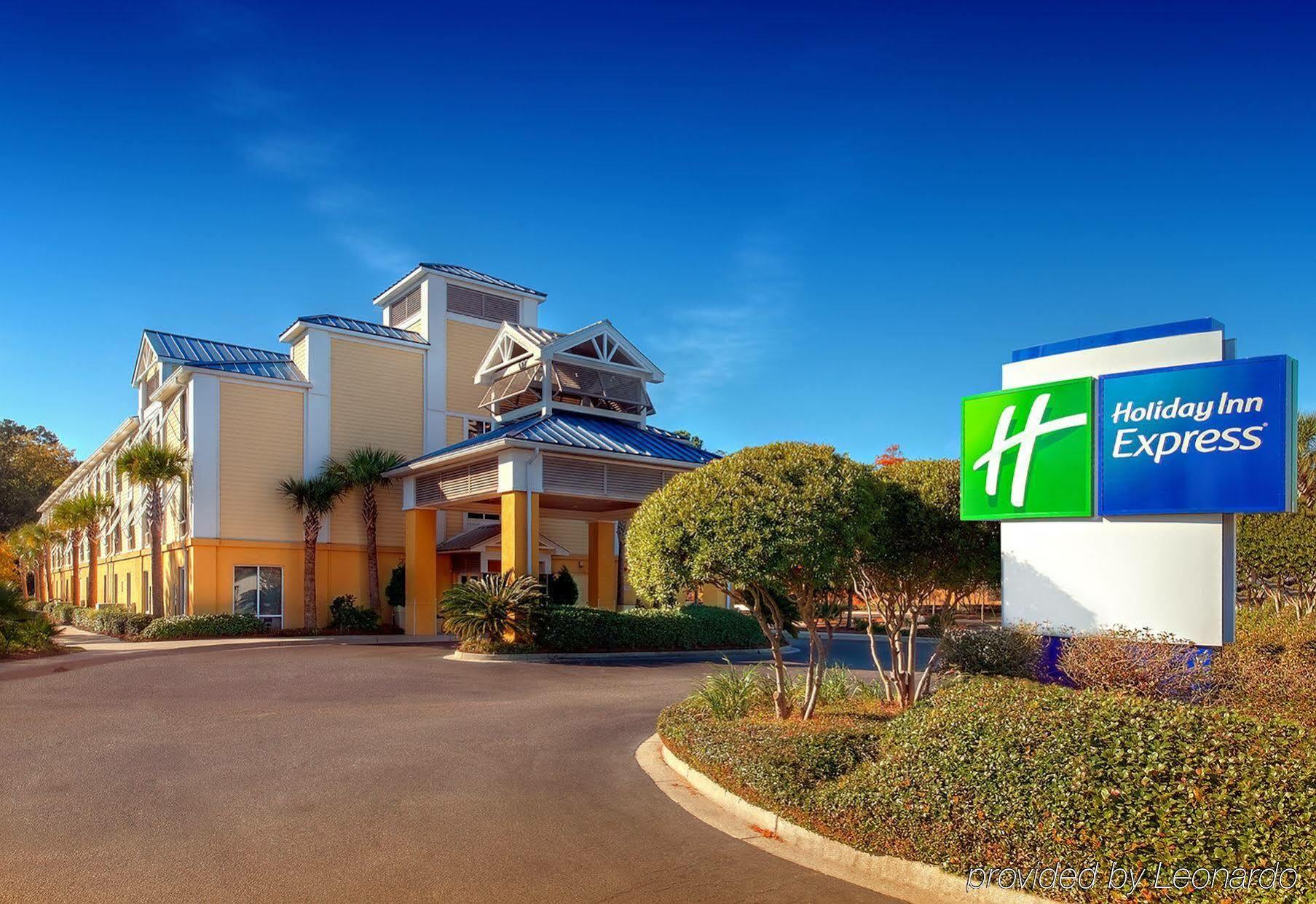 Holiday Inn Express Charleston Us Highway 17 & I-526 By Ihg Eksteriør billede